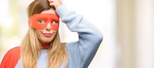 Jovem Super Mulher Dúvida Expressão Confundir Maravilha Conceito Futuro Incerto — Fotografia de Stock