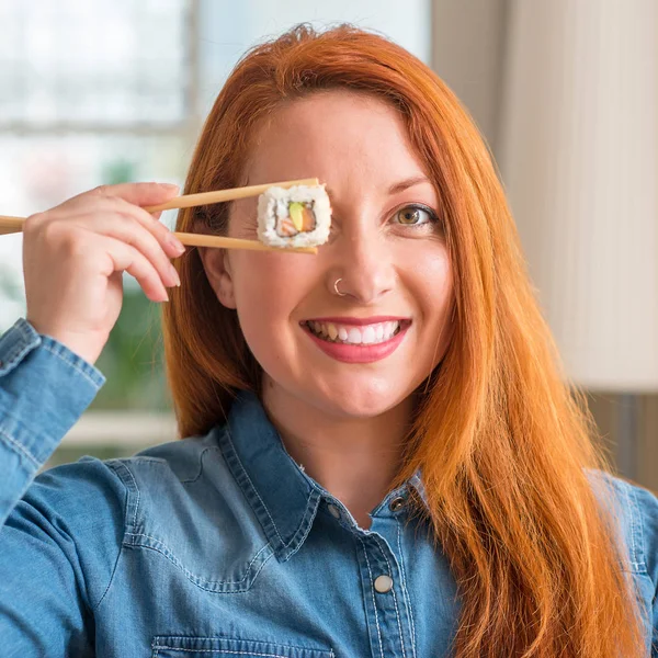 Redhead Woman Eating Sushi Using Chopsticks Happy Face Standing Smiling — Stock Photo, Image