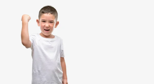 Niño Pelo Oscuro Molesto Frustrado Gritando Con Ira Loco Gritando — Foto de Stock