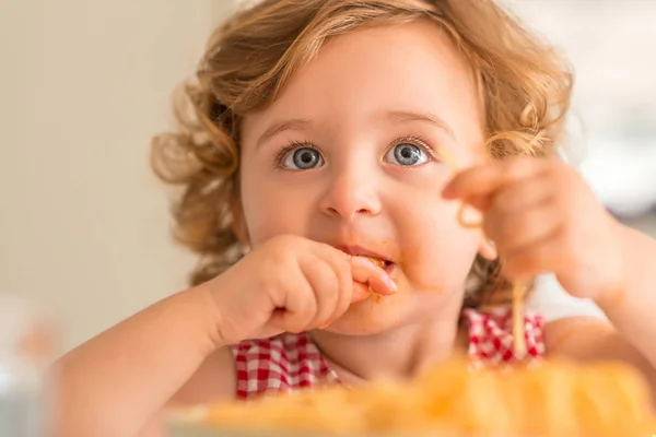 Close Beautiful Blond Child Eating Spaghetti Hands Home — Stock Photo, Image