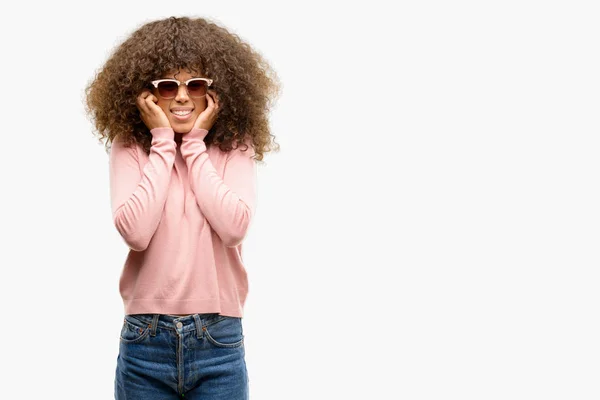 African American Woman Wearing Pink Sunglasses Covering Ears Fingers Annoyed — Stock Photo, Image