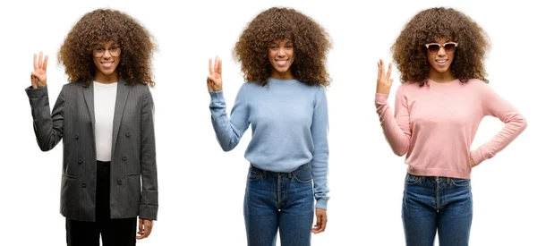 아프리카계 미국인 여성이 보여주는 손가락 가리키는 의상을 자신감과 — 스톡 사진