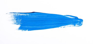 Beyaz arka plan üzerinde izole mavi fırça darbesi