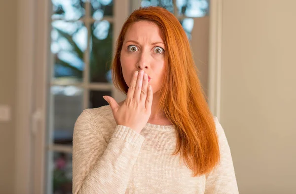 Redhead Woman Home Cover Mouth Hand Shocked Shame Mistake Expression — Stock Photo, Image
