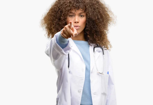 African American Doctor Woman Medical Professional Working Pointing Front Finger — Stock Photo, Image