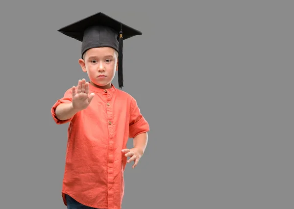 Dark Haired Little Child Wearing Graduation Cap Open Hand Doing — Stock Photo, Image