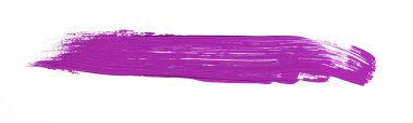 Beyaz arka plan üzerinde mor fırça darbesi