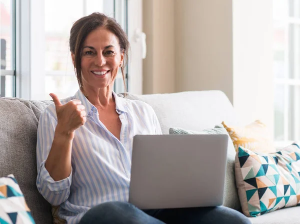 Middle Aged Woman Using Laptop Sofa Happy Big Smile Doing — Stock Photo, Image