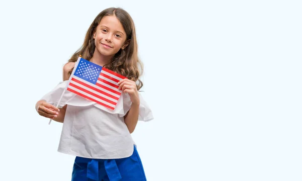 Brunett Spansktalande Tjej Håller Flaggan Förenta Staterna Med Ett Glatt — Stockfoto