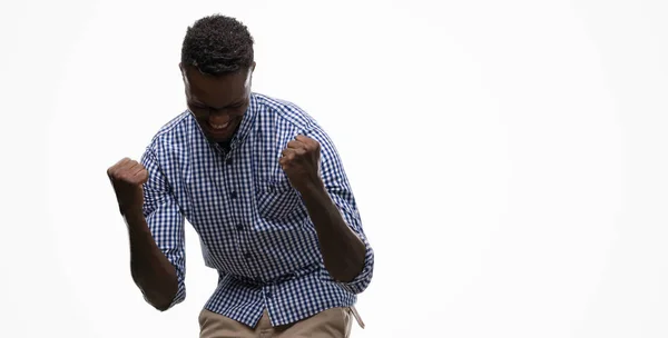 Giovane Uomo Afroamericano Indossa Camicia Blu Molto Felice Eccitato Facendo — Foto Stock