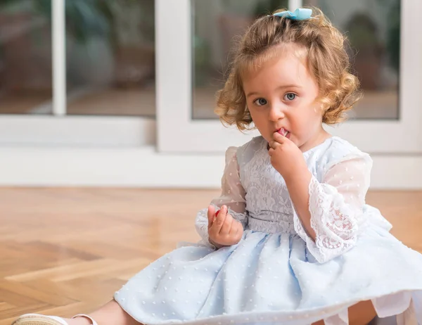 Beautiful Blond Child Dress Eating Candy Sitting Floor Home — Stock Photo, Image