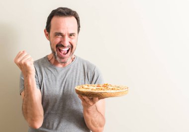 Komuta sizde gurur çığlık ve zafer ve başarı çok heyecanlı, kutluyor pizza tutan duygu tezahürat