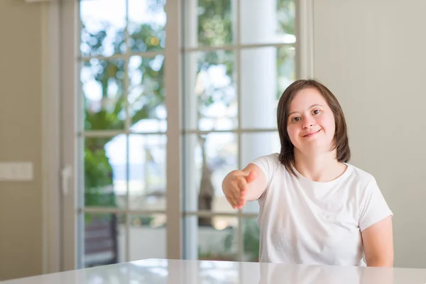 Syndrome Woman Home Smiling Friendly Offering Handshake Greeting Welcoming Successful — Stock Photo, Image