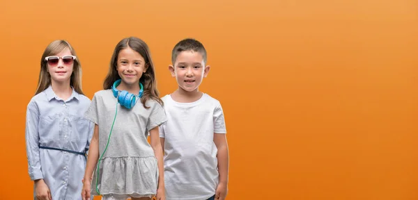 Group Boy Girls Kids Orange Background Happy Face Standing Smiling — Stock Photo, Image