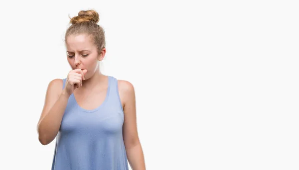 Mulher Loira Jovem Sentindo Mal Tosse Como Sintoma Resfriado Bronquite — Fotografia de Stock