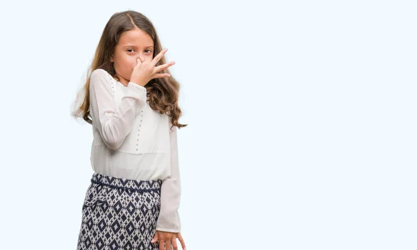 Brunette Hispanic Girl Smelling Something Stinky Disgusting Intolerable Smell Holding — Stock Photo, Image