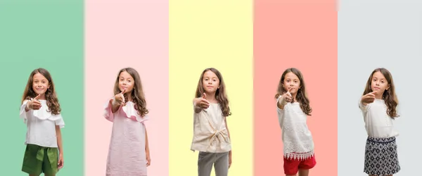 Колаж Брюнетки Іспаномовні Дівчата Одягнені Різні Вбрання Посміхаючись Доброзичливі Пропонуючи — стокове фото