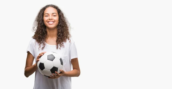 Joven Mujer Hispana Sosteniendo Pelota Fútbol Con Una Cara Feliz —  Fotos de Stock