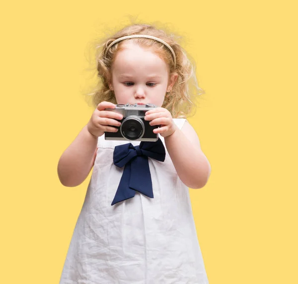Beautiful Blonde Toddler Taking Pictures Vintage Camera — Stock Photo, Image