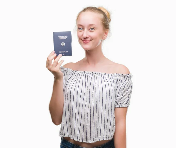 Έφηβος Ξανθιά Γυναίκα Που Κρατά Διαβατήριο Της Γερμανίας Ένα Χαρούμενο — Φωτογραφία Αρχείου