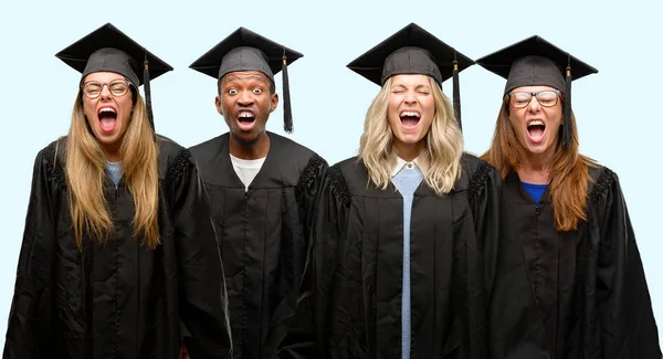 Onderwijs Concept Universiteit Afgestudeerde Vrouw Man Groep Stressvolle Doodsbang Paniek — Stockfoto