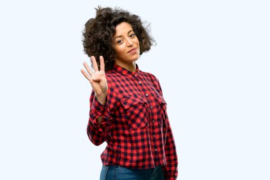 Parmak, yetiştirme güzel Arap kadın olduğunu dört sayısı