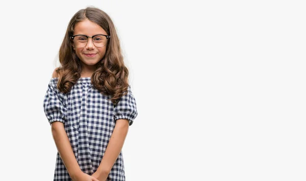 Chica Hispana Morena Usando Gafas Con Una Cara Feliz Pie —  Fotos de Stock