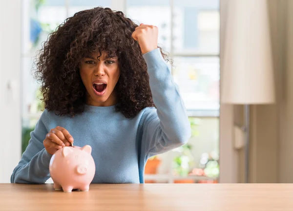 African American Woman Saves Money Piggy Bank Annoyed Frustrated Shouting — Stock Photo, Image