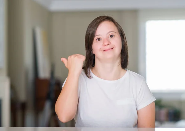 Syndrome Woman Home Pointing Showing Thumb Side Happy Face Smiling — Stock Photo, Image