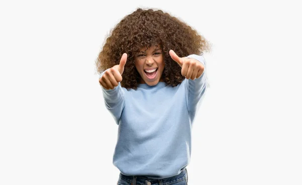 African American Woman Wearing Sweater Approving Doing Positive Gesture Hand — Stock Photo, Image