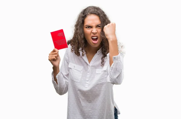 Νεαρή Γυναίκα Ισπανόφωνος Κατέχουν Διαβατήριο Της Ελβετίας Ενοχλημένοι Και Απογοητευμένοι — Φωτογραφία Αρχείου