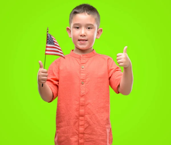 Темні Волохата Маленька Дитина Тримає Прапор Сполучених Штатів Щасливі Великий — стокове фото