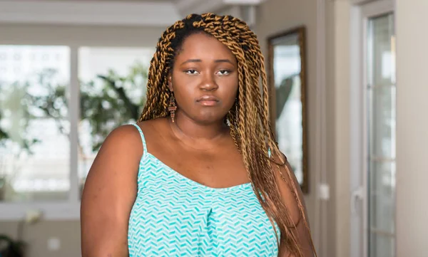 African American Vrouw Thuis Depressief Bang Voor Nood Huilen Boos — Stockfoto