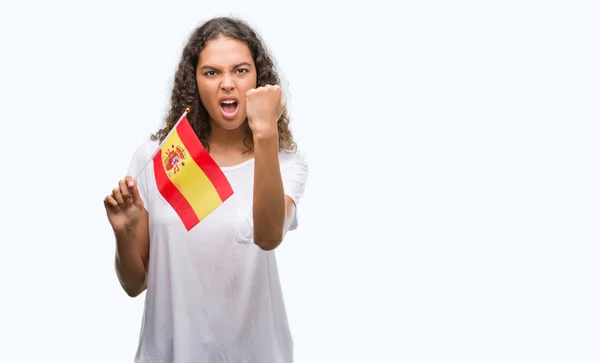 Jeune Femme Hispanique Tenant Drapeau Espagne Agacée Frustrée Criant Colère — Photo