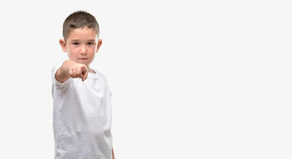 Niño Moreno Señalando Con Dedo Cámara Signo Mano Gesto Positivo —  Fotos de Stock