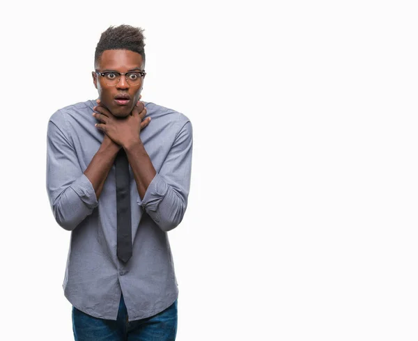 Jovem Homem Negócios Afro Americano Sobre Fundo Isolado Gritando Sufocar — Fotografia de Stock