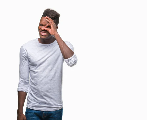 Genç Afro Amerikan Adam Gülümsüyor Parmakları Ile Mutlu Yüz Üzerinden — Stok fotoğraf