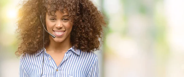 African American Call Center Operatora Kobieta Szczęśliwy Twarz Stałego Uśmiechając — Zdjęcie stockowe