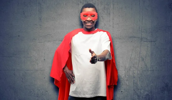 Africano Negro Super Héroe Hombre Toma Mano Bienvenida Pose Apretón — Foto de Stock