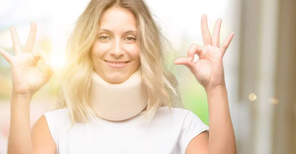 Young Injured Woman Wearing Neck Brace Doing Sign Gesture Both — Stock Photo, Image