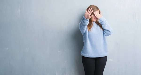 Young Adult Woman Grey Grunge Wall Wearing Glasses Covering Eyes — Stock Photo, Image