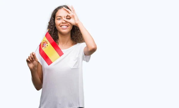 Jeune Femme Hispanique Tenant Drapeau Espagne Avec Visage Heureux Souriant — Photo