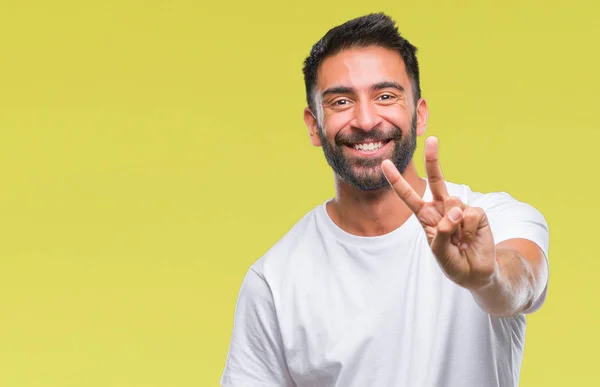 Erwachsener Hispanischer Mann Über Isoliertem Hintergrund Der Lächelnd Die Kamera — Stockfoto