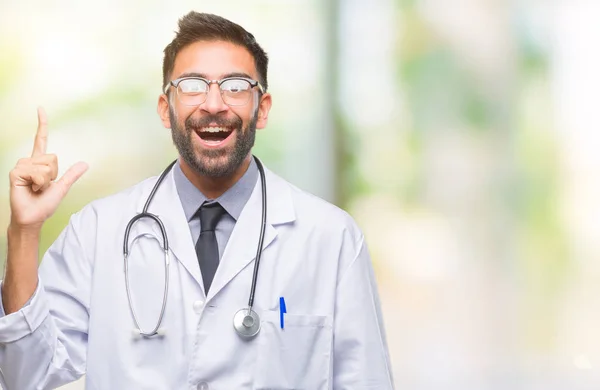 Homem Médico Hispânico Adulto Sobre Fundo Isolado Apontando Dedo Para — Fotografia de Stock