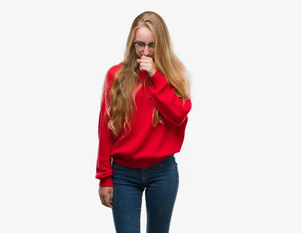 Adolescente Blonde Portant Pull Rouge Sentant Mal Toussant Comme Symptôme — Photo
