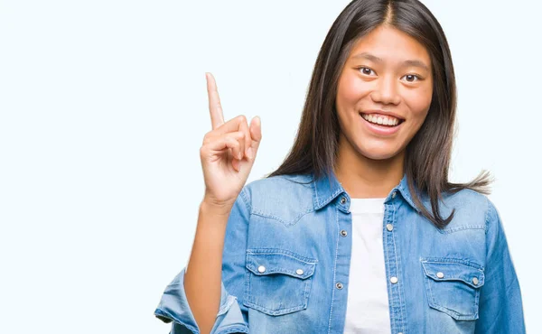 Jonge Aziatische Vrouw Geïsoleerde Achtergrond Vinger Omhoog Met Succesvolle Idee — Stockfoto