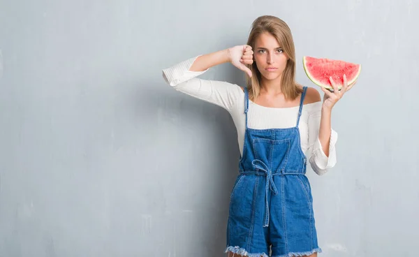 Beautiful Young Woman Grunge Grey Wall Eating Water Melon Angry — Stock Photo, Image