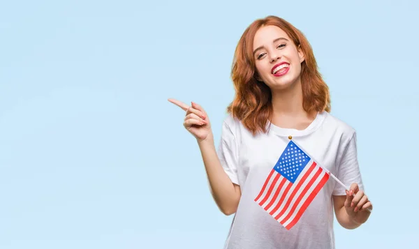 Joven Hermosa Mujer Sosteniendo Bandera América Sobre Fondo Aislado Muy —  Fotos de Stock