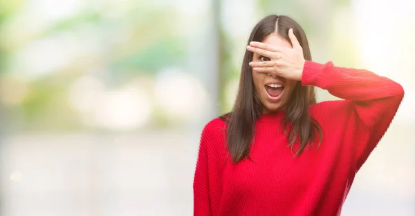 Junge Schöne Spanierin Rotem Pullover Die Schockiert Gesicht Und Augen — Stockfoto