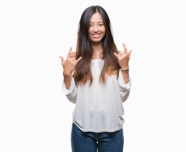 Junge Asiatische Frau Über Isoliertem Hintergrund Schreit Mit Verrücktem Gesichtsausdruck — Stockfoto